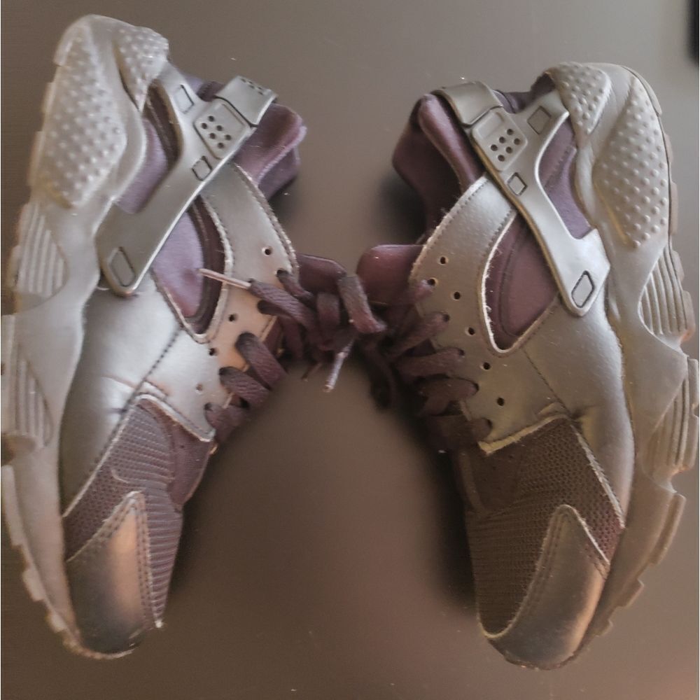 Nike Air Huarache Black Sz 6Y - Picture 3 of 10